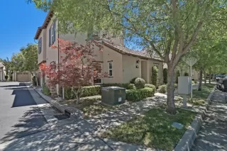 Photo #1: 222076170 Listing