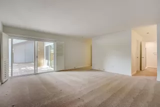 Photo #5: 222076451 Listing