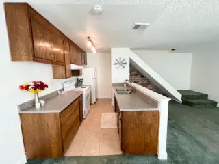 Photo #3: 222076541 Listing