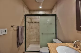 Photo #1: 222076625 Listing 