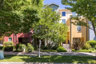 Photo #1: 222077402 Listing