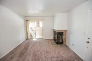 Photo #4: 222077796 Listing