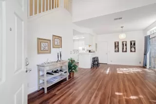 Photo #2: 222078172 Listing