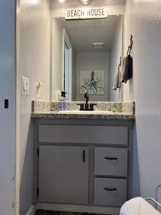 Photo #6: 222078499 Listing