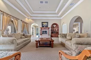 Photo #3: 222078832 Listing 