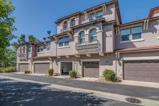 Photo #1: 222079478 Listing