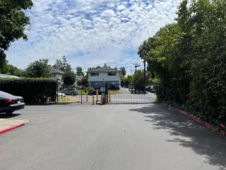 Photo #3: 222079522 Listing 