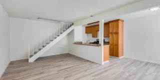 Photo #1: 222079528 Listing