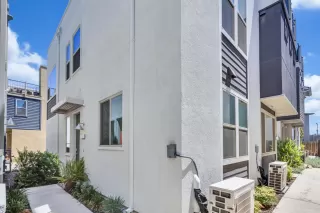 Photo #4: 222079585 Listing