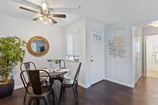 Photo #4: 222079795 Listing 