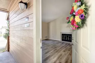 Photo #2: 222080811 Listing