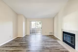 Photo #4: 222080811 Listing