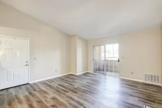 Photo #5: 222080811 Listing