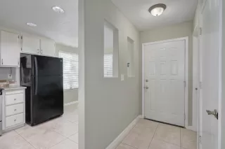 Photo #4: 222080813 Listing 