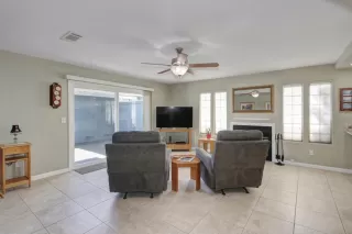 Photo #5: 222080813 Listing 