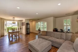 Photo #6: 222080847 Listing