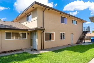 Photo #1: 222081858 Listing