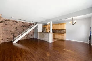 Photo #6: 222081858 Listing