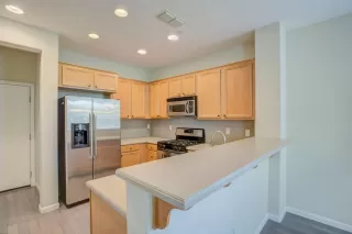 Photo #6: 222082593 Listing 