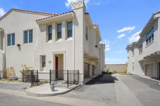 Photo #1: 222083028 Listing 