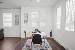 Photo #6: 222083028 Listing 