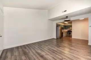 Photo #5: 222083082 Listing 