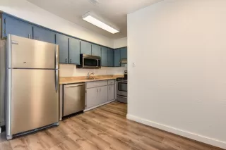 Photo #6: 222083082 Listing 