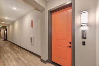 Photo #2: 222083239 Listing