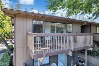 Photo #2: 222083243 Listing 