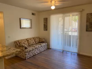 Photo #5: 222084129 Listing