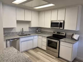 Photo #5: 222084257 Listing