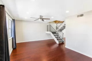 Photo #2: 222084866 Listing 