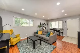 Photo #6: 222085671 Listing 