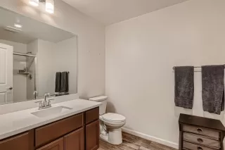 Photo #2: 222085754 Listing 