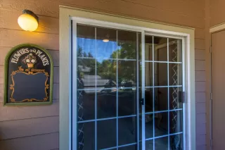 Photo #4: 222086012 Listing