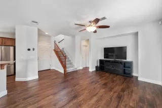 Photo #2: 222086268 Listing 