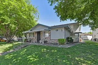 Photo #2: 222086854 Listing 