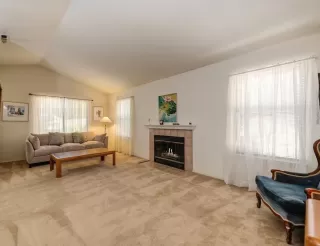 Photo #3: 222087059 Listing