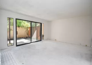 Photo #5: 222087196 Listing