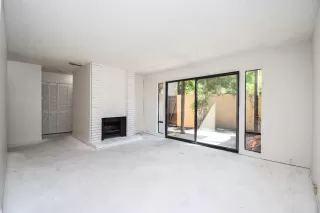 Photo #6: 222087196 Listing