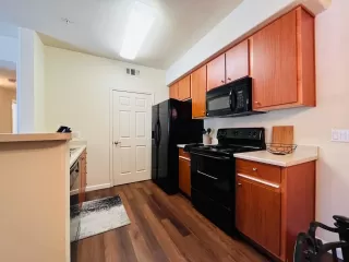 Photo #4: 222087515 Listing