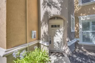 Photo #3: 222087834 Listing