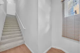 Photo #4: 222087834 Listing