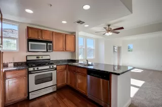 Photo #3: 222088086 Listing 