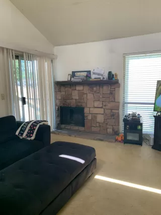 Photo #5: 222088489 Listing