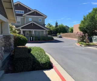 Photo #5: 222089353 Listing