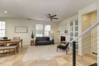 Photo #3: 222089648 Listing 