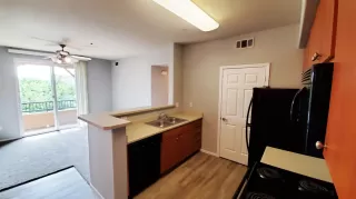 Photo #3: 222089989 Listing