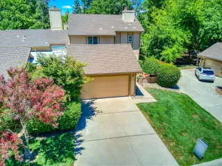 Photo #2: 222090051 Listing