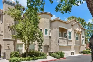 Photo #2: 222091126 Listing 